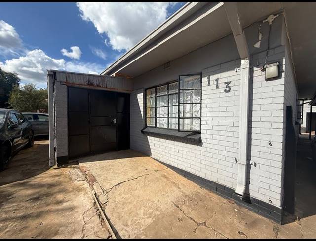 7 BEDROOM HOUSE FOR SALE IN VANDERBIJLPARK CW 2